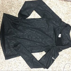 Nike fleece lined pullover